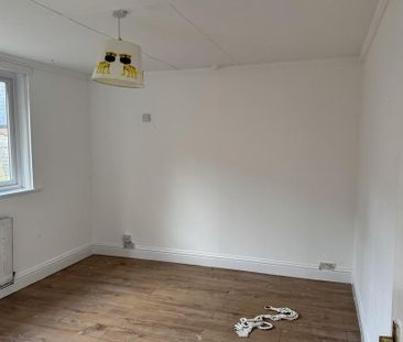 2 bedroom detached bungalow to rent - Photo 1