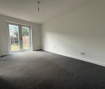 3 bedroom terraced house to rent - Photo 6