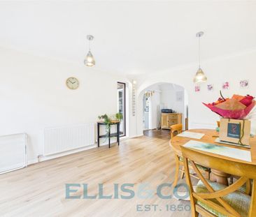 3 bedroom semi-detached house to rent - Photo 6