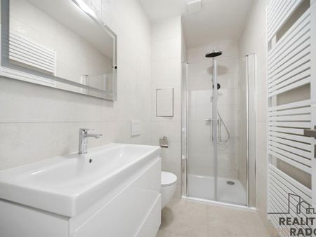 Pronájem bytu 1+kk 24 m2 - Fotografie 5