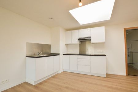 Volledig gerenoveerd appartement te huur in hartje Oudenburg - Foto 3