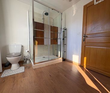 Appartement meublé T2 haut de Villa vue mer d'environ 45 m2 à louer... - Photo 5