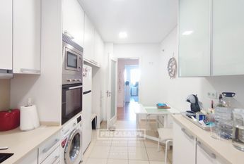 Apartamento T3+1 em Lisboa