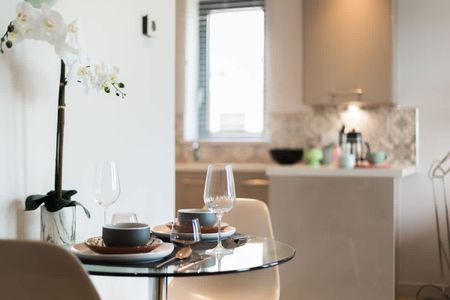 Canal Walk Edinburgh EH3 - Photo 3