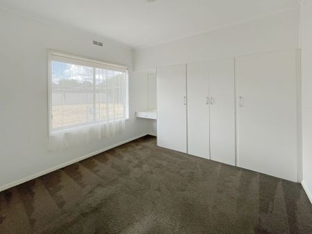 Unit 2/2 Warratta Avenue, Delacombe - Photo 2