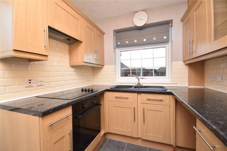 448, Throstle Road North, Leeds, West Yorkshire, LS10 4AD - Photo 5