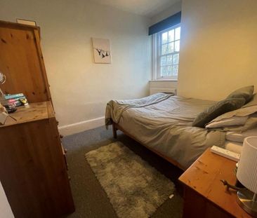 1 bedroom property to rent - Photo 2