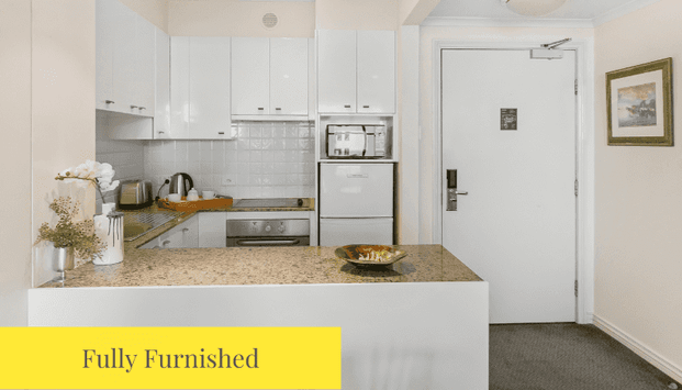 Spacious fully furnished city apartment - heart of the action! - Photo 1