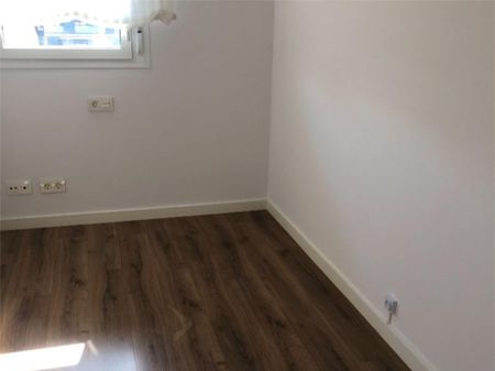 Piso de alquiler en Carrer Santa Eulàlia, 179, Santa Eulàlia - Photo 2