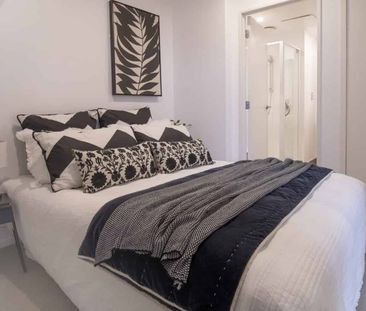 14th Floor - Furnished Central City Apartment - Photo 3