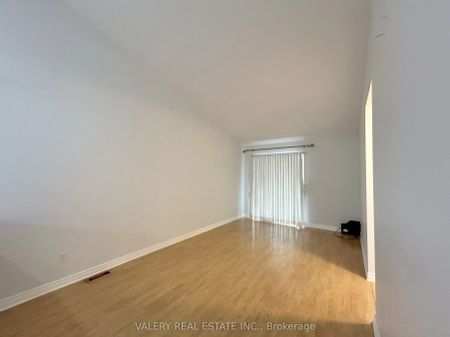 1559 Chateau Avenue #3 - Photo 3