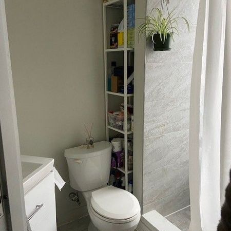 For Lease - 1496 Queen Street Unit# 201, Toronto, Ontario - Photo 4