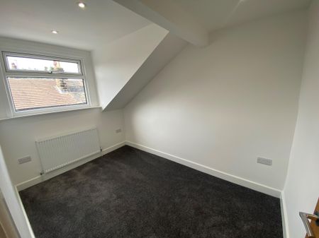 Swaine Hill Crescent, Leeds, Yeadon - Photo 3