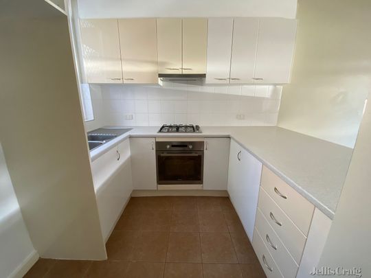 2/579 Queensberry Street, North Melbourne VIC 3051 - House For Rent | Domain - Photo 1