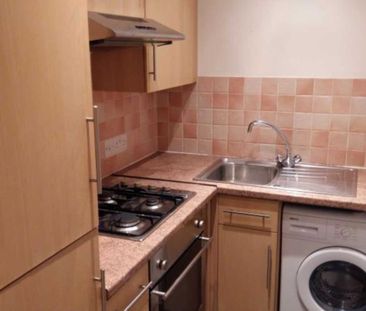 Price £850 pcm - Available Now - Furnished - Photo 4