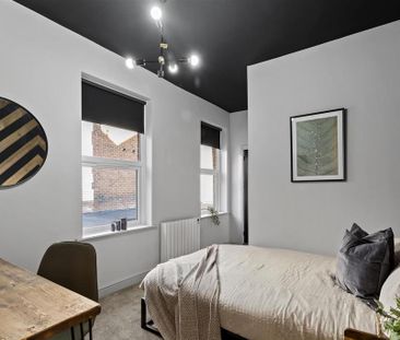 1 bedroom in a house share to rent - Photo 4