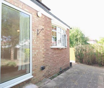 3 bedroom semi-detached house to rent - Photo 2