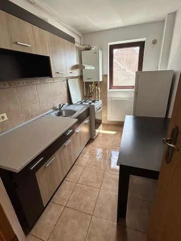Oferim spre închiriere garsoniera în Curtea de Arges Basarabilor - Photo 3