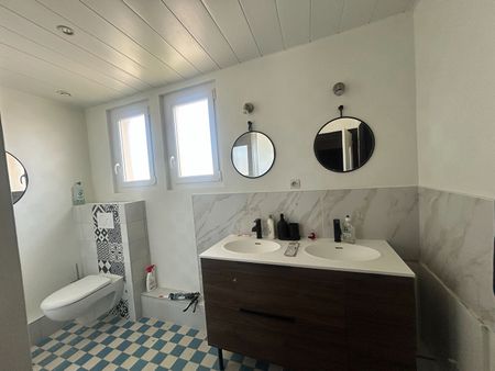 Location Maison 6 pièces 96m² - Photo 5