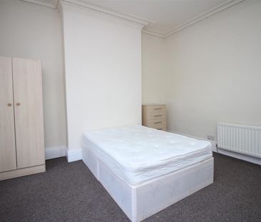 2 bedroom Student Flat to rent in Forsyth Road, Jesmond ,Newcastle ... - Photo 6