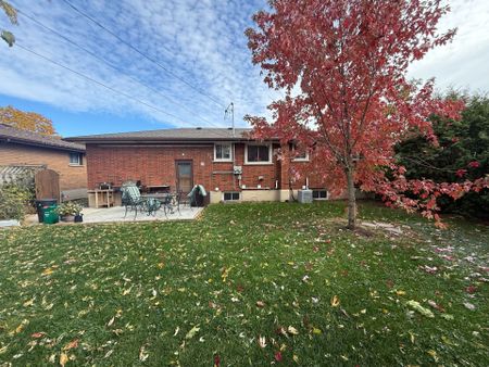 For Lease - 87 Eastdale Crescent Unit# Main Floor, Welland, Ontario - Photo 2