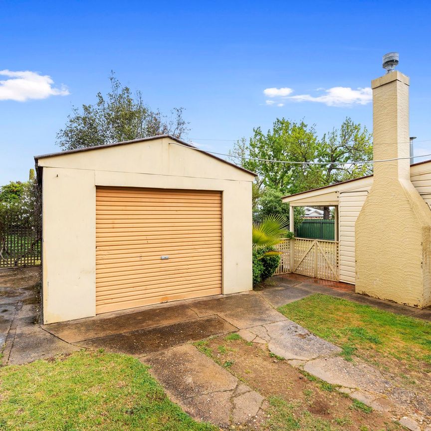 Charming 3-Bedroom Home in Prime Location - Photo 1