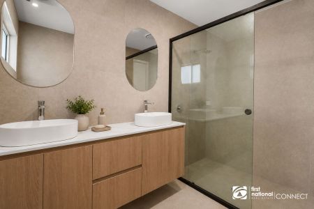 Brand New Family Home with Modern Finishes - Photo 5