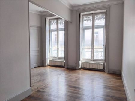 Location Appartement 4 pièces 85m² GRENOBLE 38000 - Photo 4