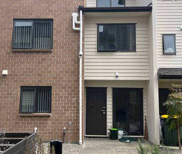 Mangere East, as new 4-bedroom townhouse - Photo 5