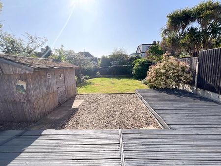 4 bedroom semi-detached house to rent - Photo 5