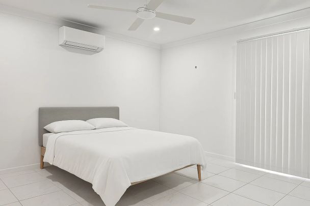 Modern 1-Bedroom Studio - Photo 1