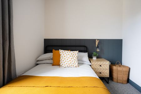 8 Bed Terraced House, Downend Road, BS16 - Photo 5