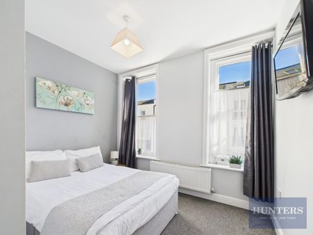 2 bedroom Flat To Let - Photo 5