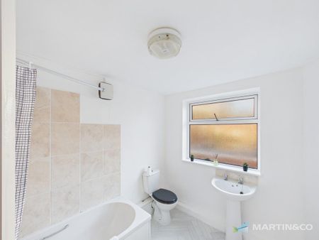 2 bedroom end of terrace house to rent - Photo 5
