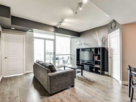 For Lease - 220 Burnhamthorpe Road Unit# 1002, Mississauga, Ontario - Photo 3