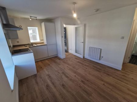 1 bedroom flat to rent - Photo 5