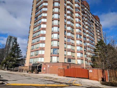 For Lease - 25 Fairview Road Unit# 1002, Mississauga, Ontario - Photo 2