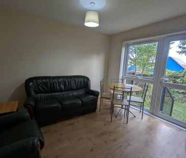 4 bedroom house to rent - Photo 1