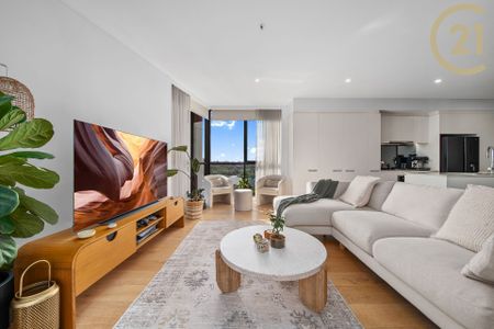 The Mile One Luminary: Radiant & Refined Two-Bedroom Oasis - 1st Open Wednesday 5pm - Photo 2