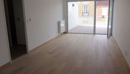 Appartement 1 pièces 40m2 REIMS 595 euros - Photo 3