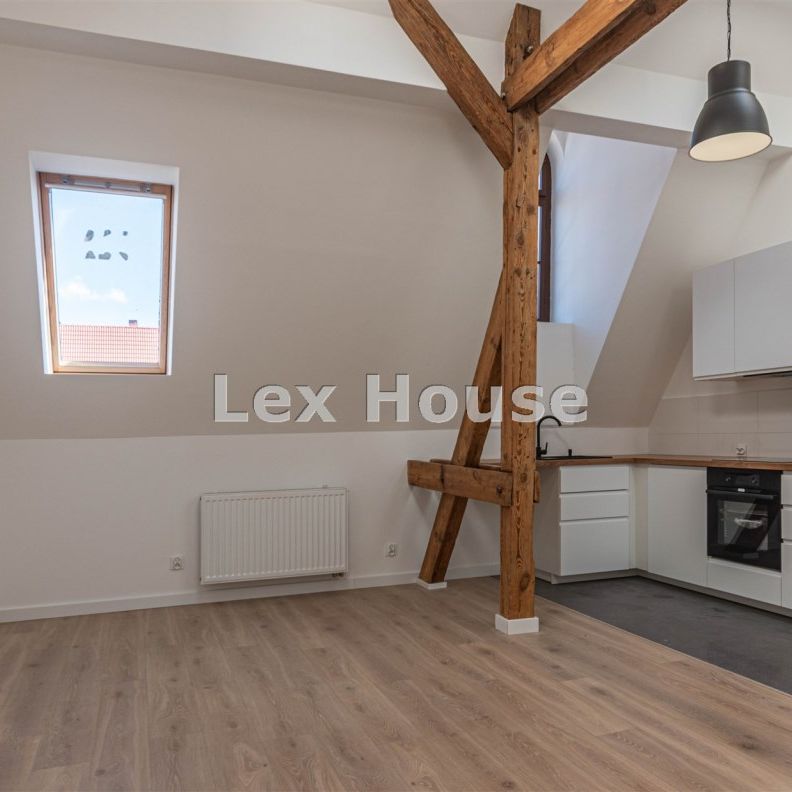 Mieszkanie na wynajem - Photo 1