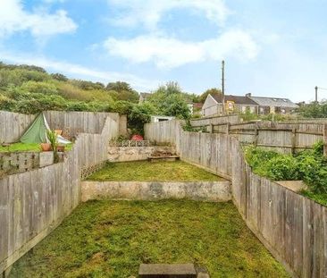 Dinas Street, Plasmarl, Swansea, SA6 - Photo 6