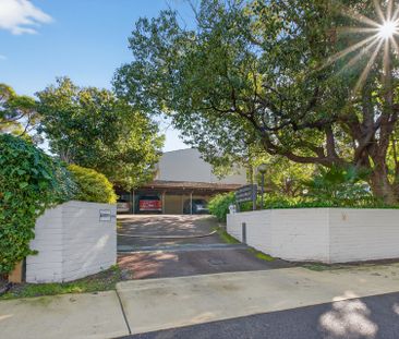 Modern Comfort & Easy-Care Living in a Prime Claremont Location - 6... - Photo 2