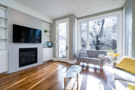 For Lease - 209B Glengarry Avenue, Toronto, Ontario - Photo 4