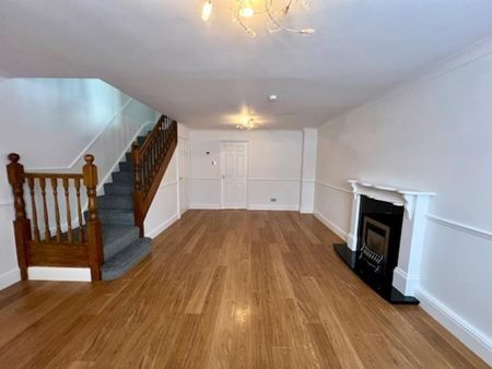 3 bedroom terraced house to rent - Photo 5