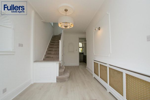 3 bedroom semi-detached house to rent - Photo 1