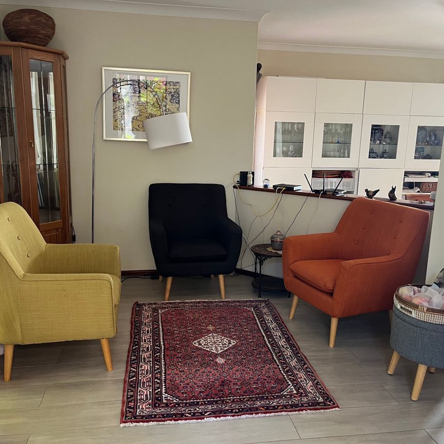 Swanbourne - Photo 1