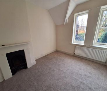 2 bedroom semi-detached house to rent - Photo 2