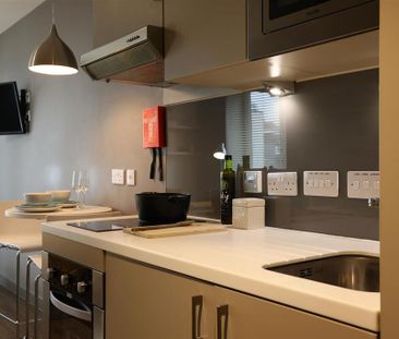 House to rent - Photo 2