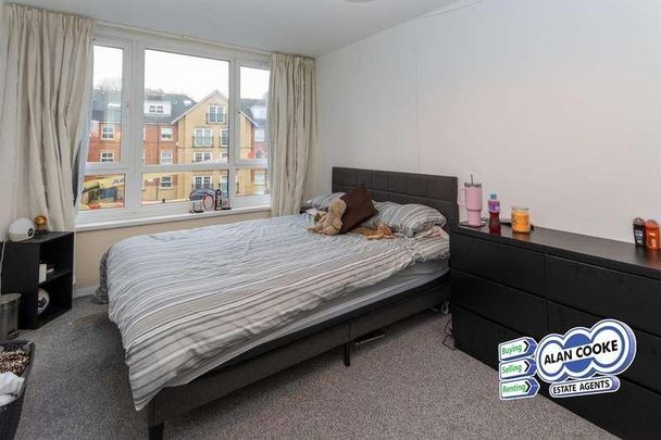 Ingledew Court, Alwoodley, LS17 - Photo 1